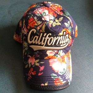 California Robin Ruth Hat